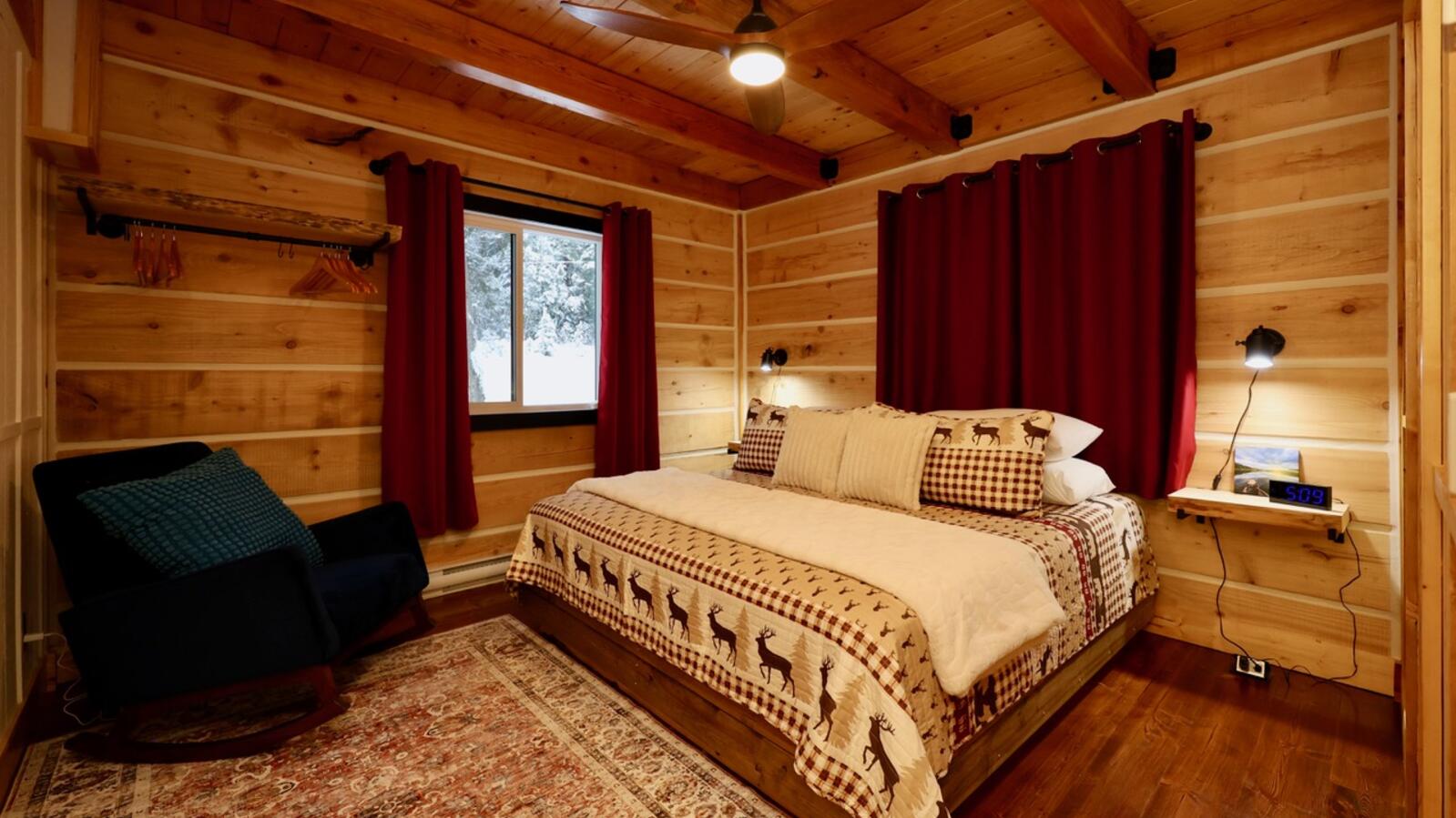 斯普鲁斯空心小屋楼下主人房